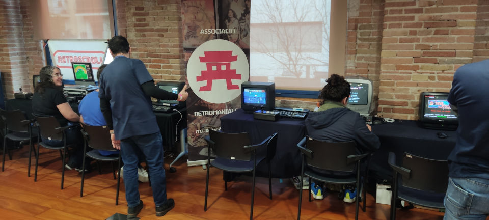 Retroscroll y Retromaniacs