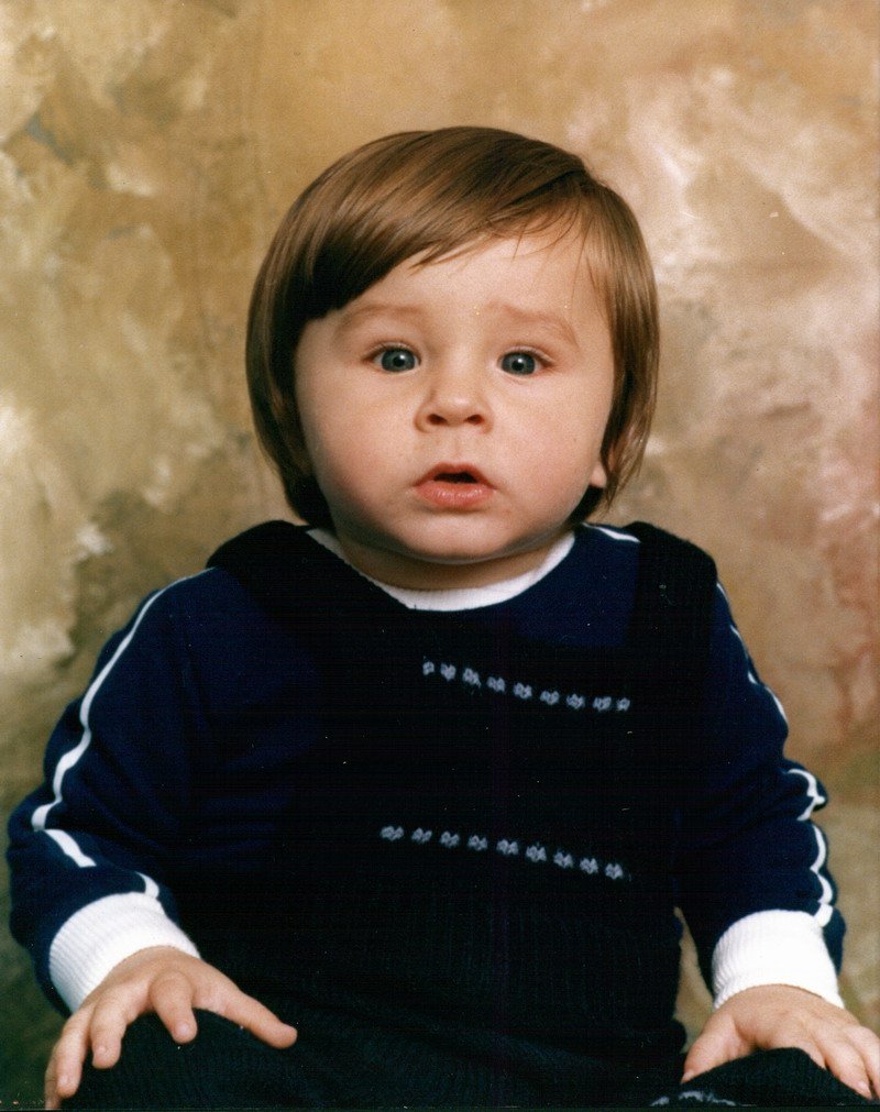 Manu con trece meses