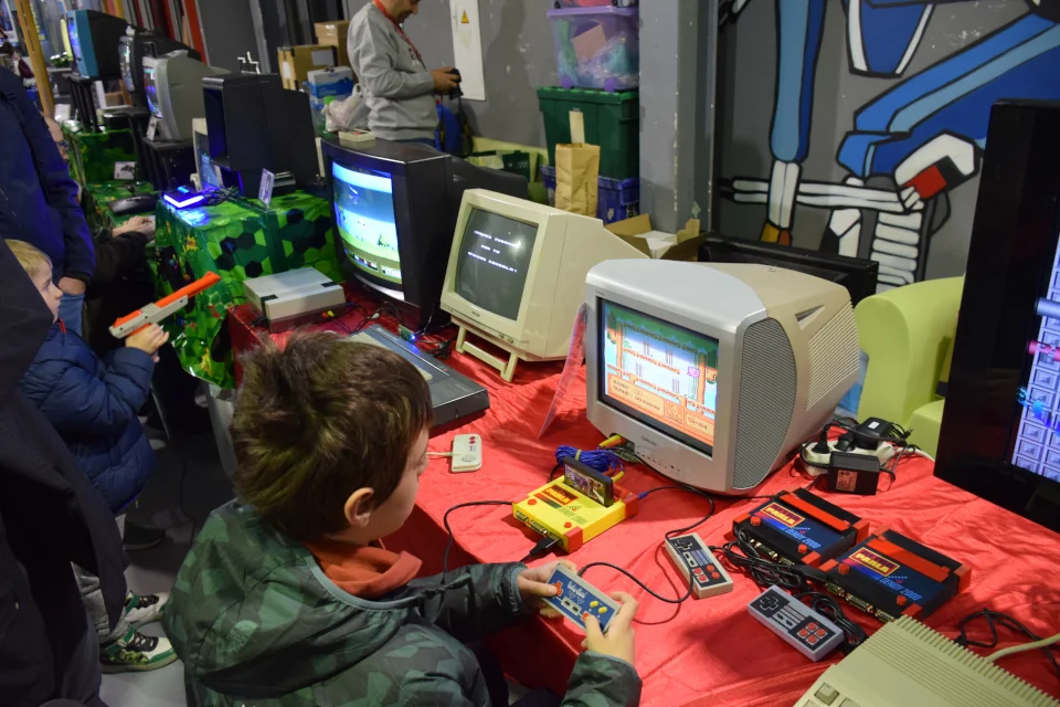 Máquinas de la asociación Retro Parla